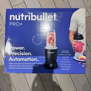 NEW IN BOX Nutribullet Pro +